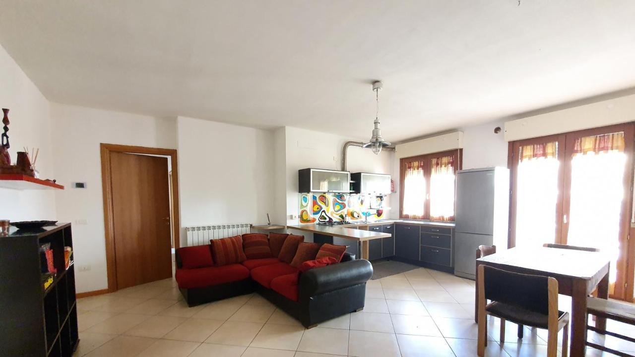 Апартаменти Casafabio 7Min To Garda Lake Кастільйоне-делле-Стів'єре Екстер'єр фото